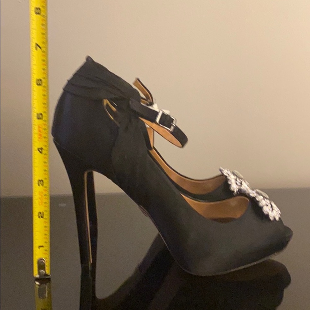 New Heels 👌❤️ - Picture 6 of 6